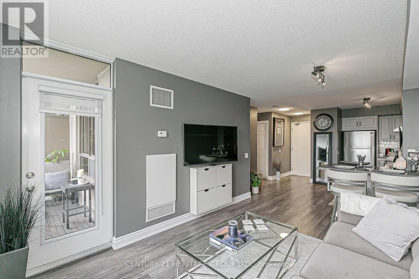 1704 - 78 HARRISON GARDEN BOULEVARD