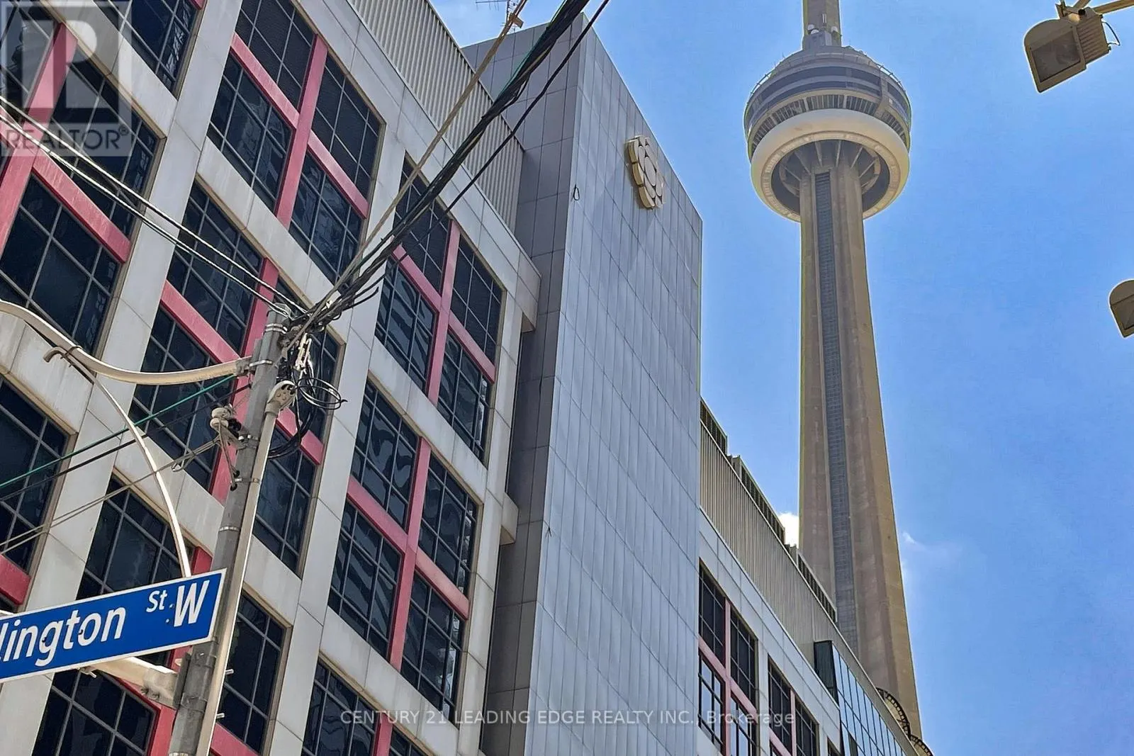 1730 - 250 WELLINGTON STREET W