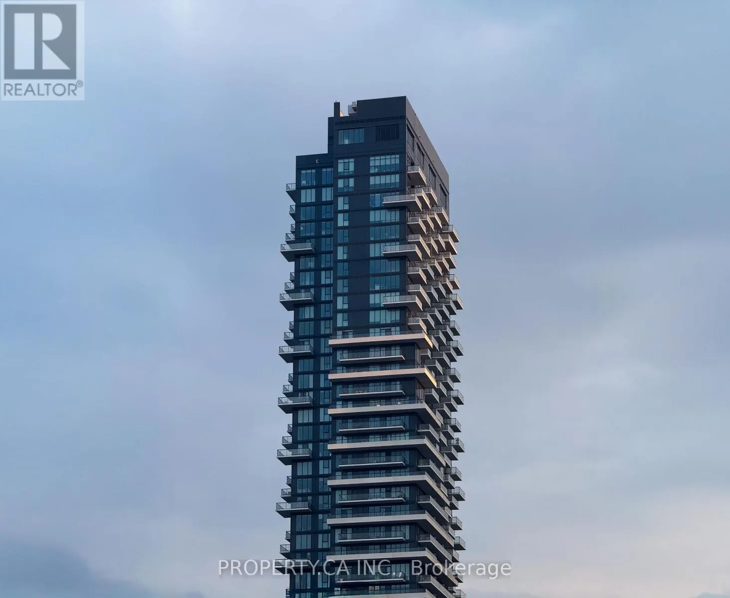 3104 - 30 INN ON THE PARK DRIVE