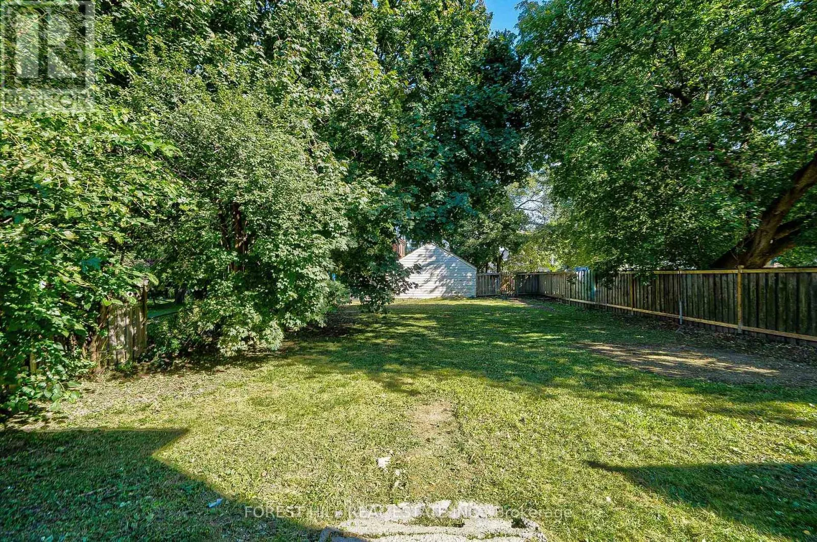 27 WESTGATE BOULEVARD