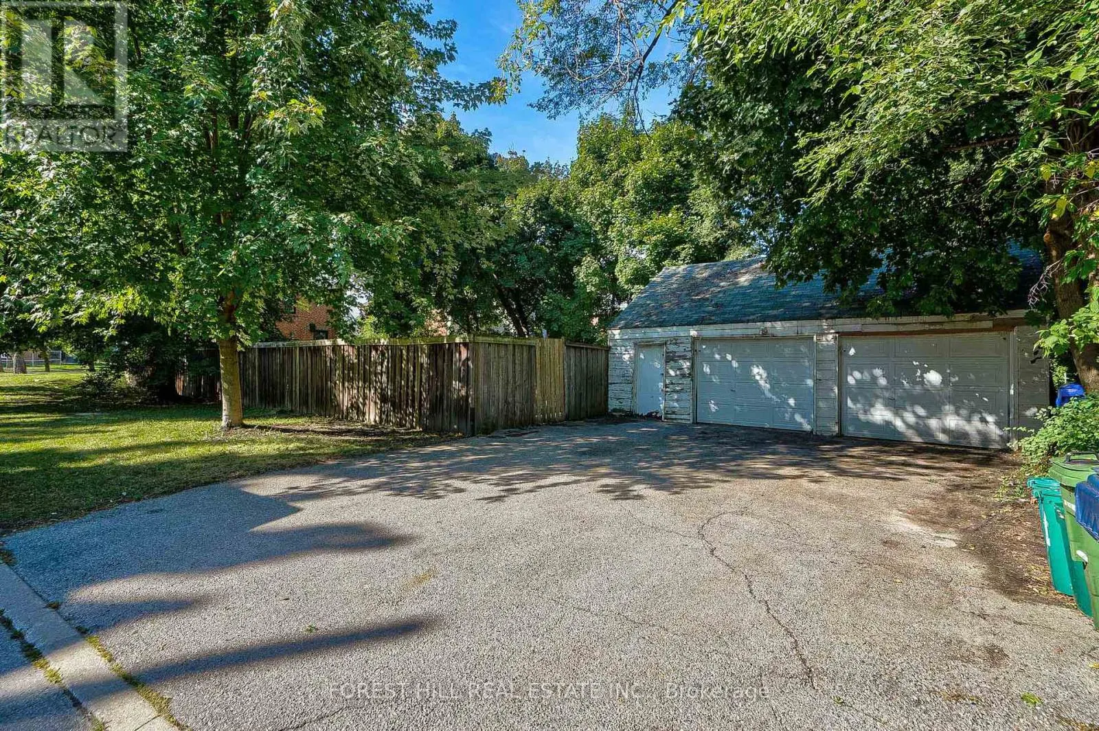 27 WESTGATE BOULEVARD