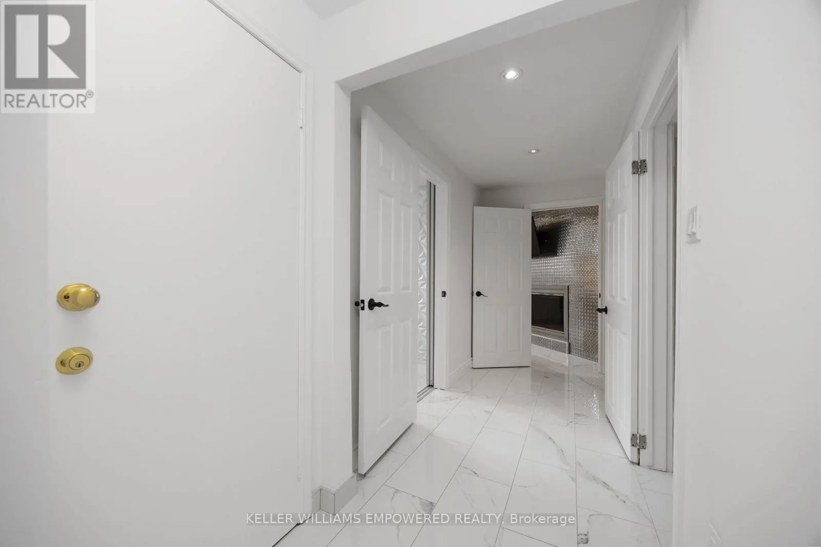 112 KINGSLAKE ROAD