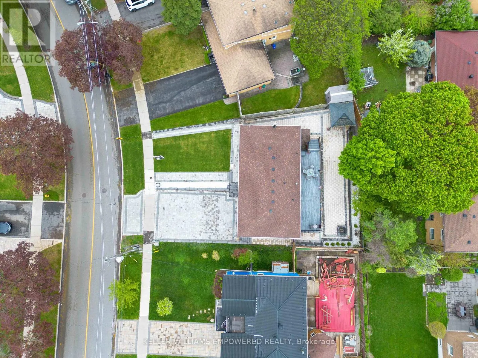 112 KINGSLAKE ROAD