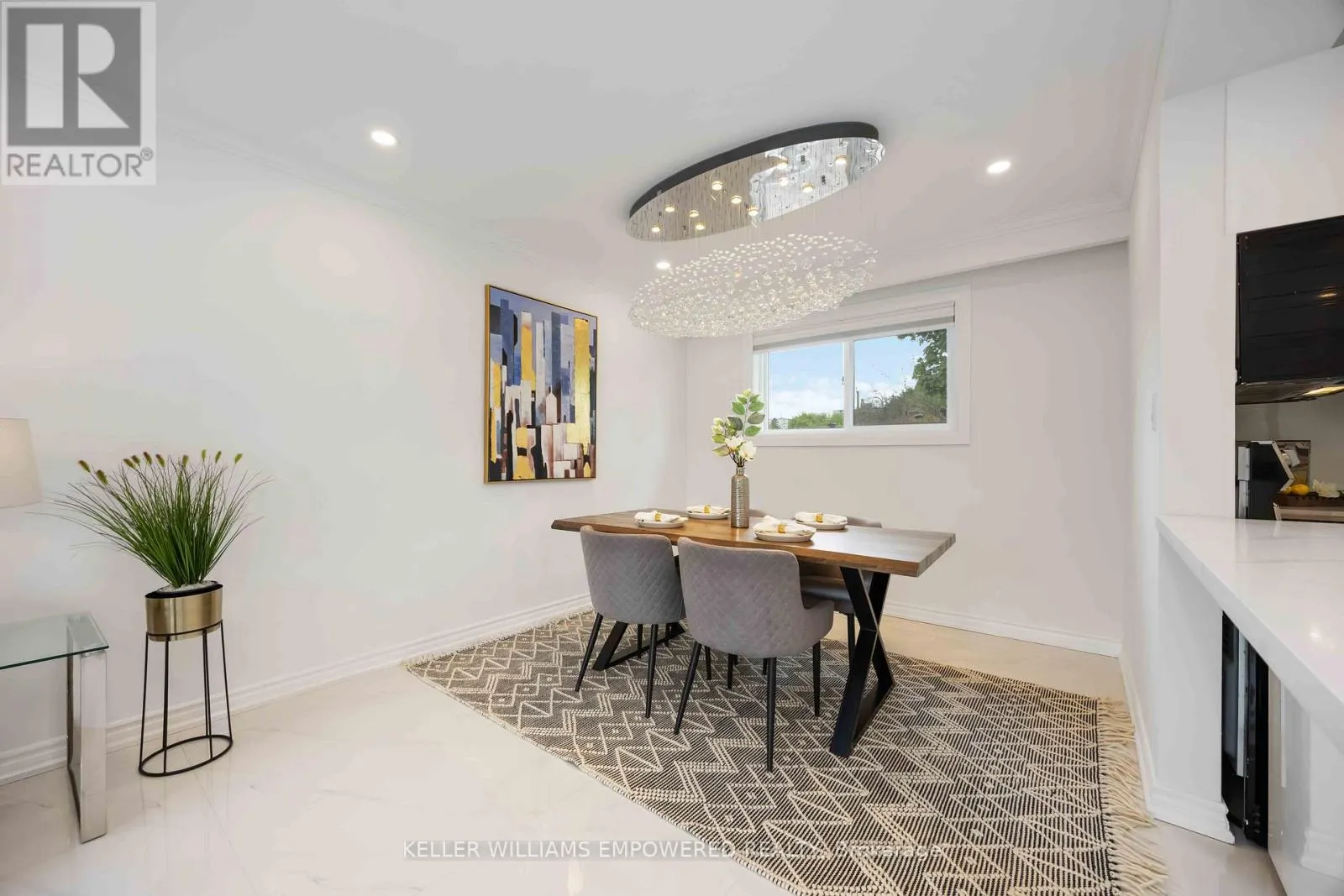 112 KINGSLAKE ROAD