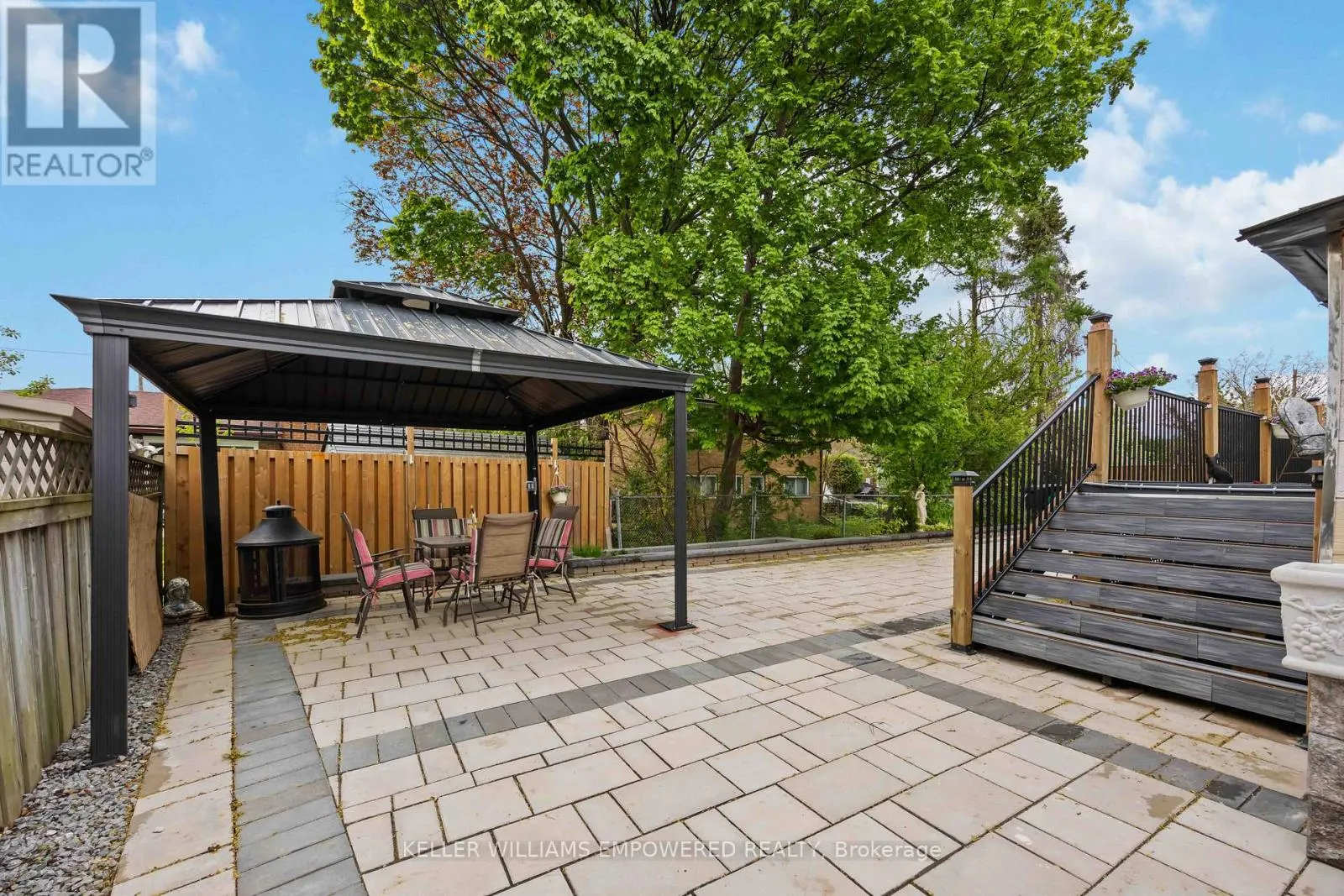 112 KINGSLAKE ROAD