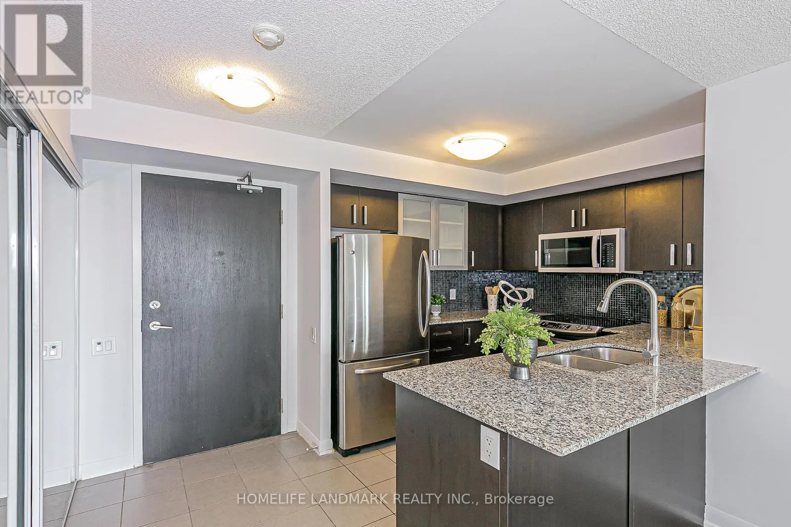 1615 - 17 ANNDALE DRIVE