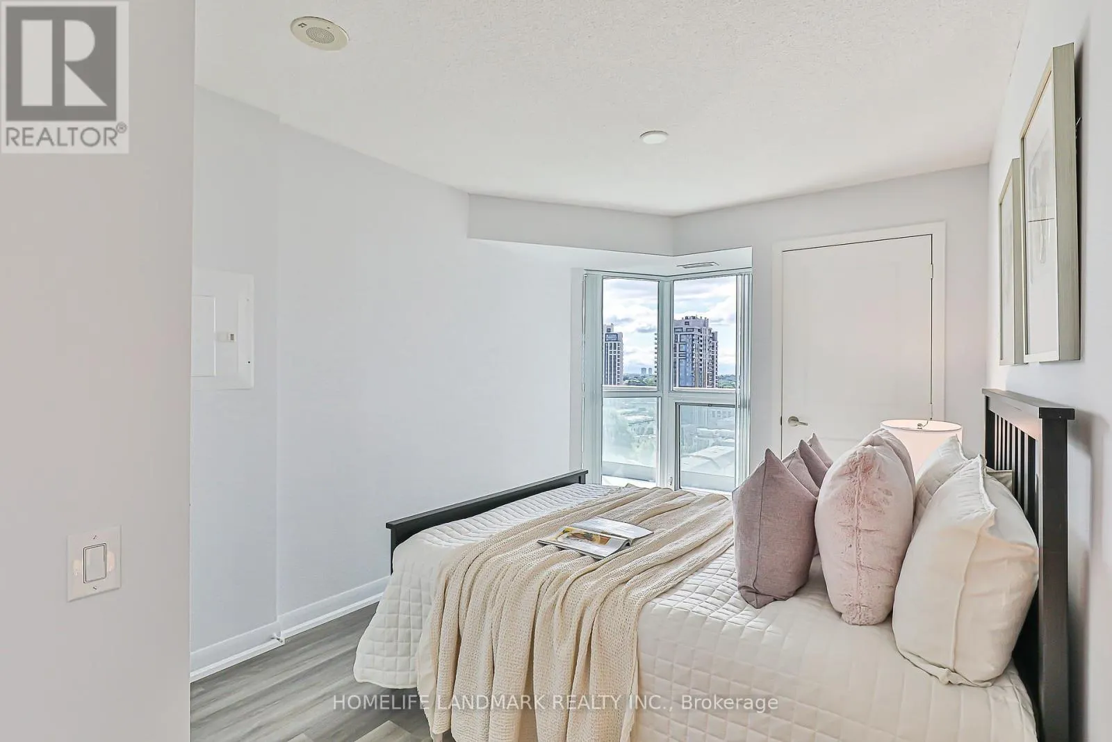 1615 - 17 ANNDALE DRIVE