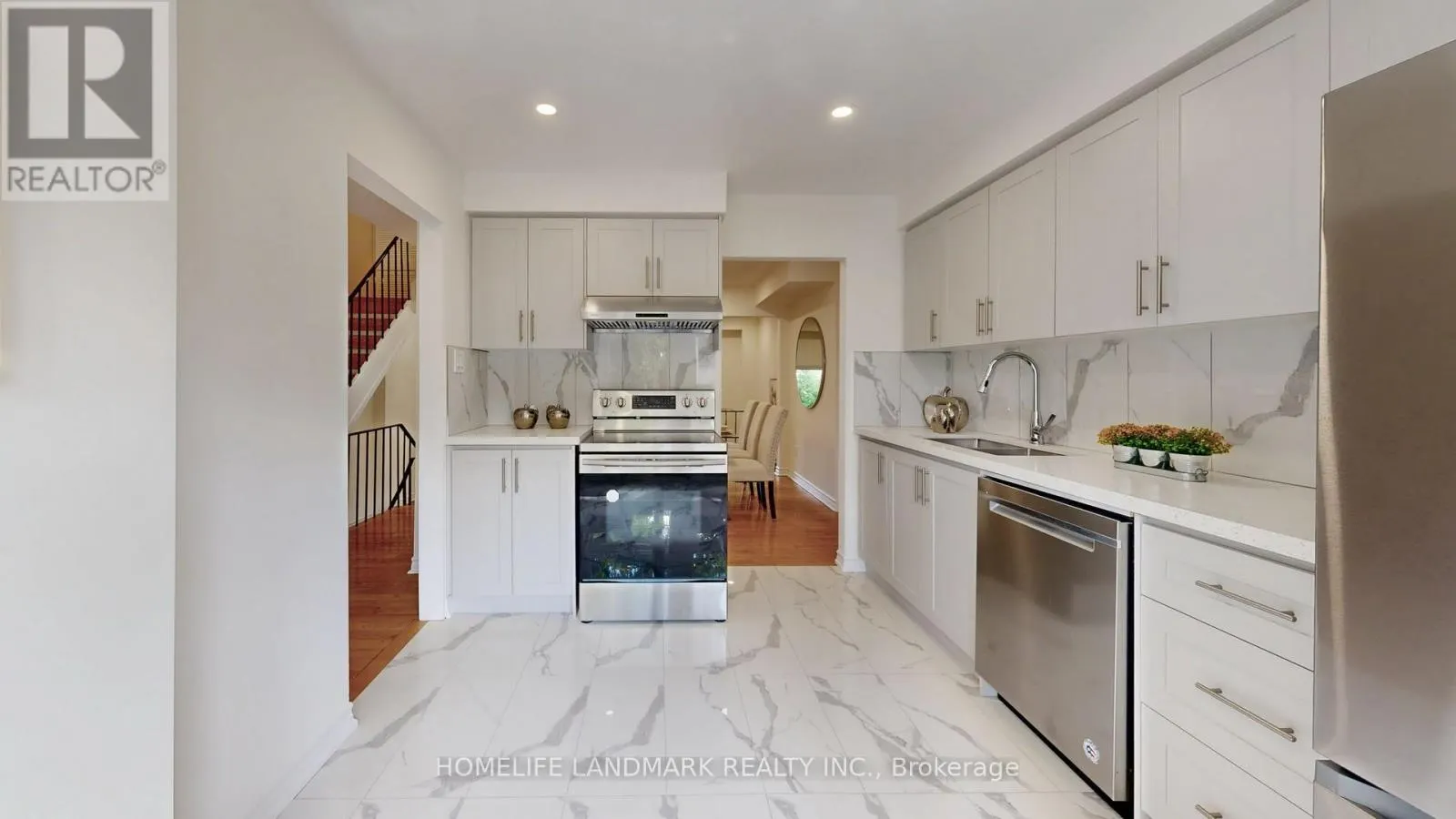 4 - 100 SPIRE HILL WAY
