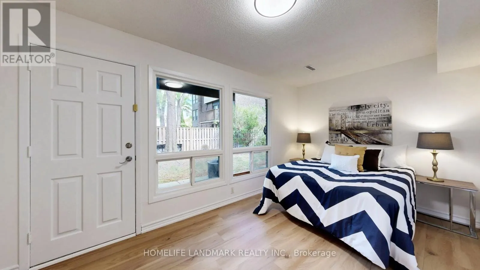 4 - 100 SPIRE HILL WAY