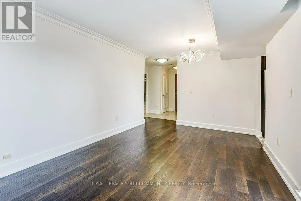 527 - 650 SHEPPARD AVENUE E