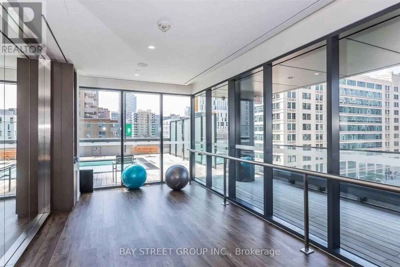 2607 - 159 DUNDAS STREET E