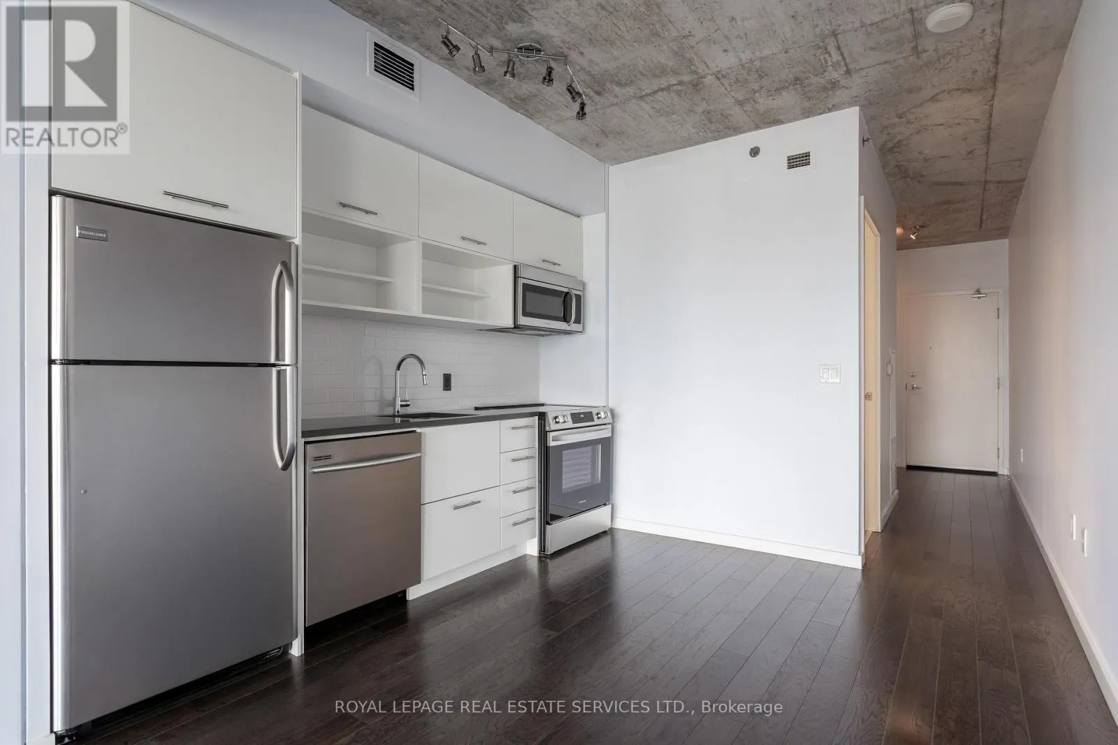 1301 - 51 TROLLEY CRESCENT