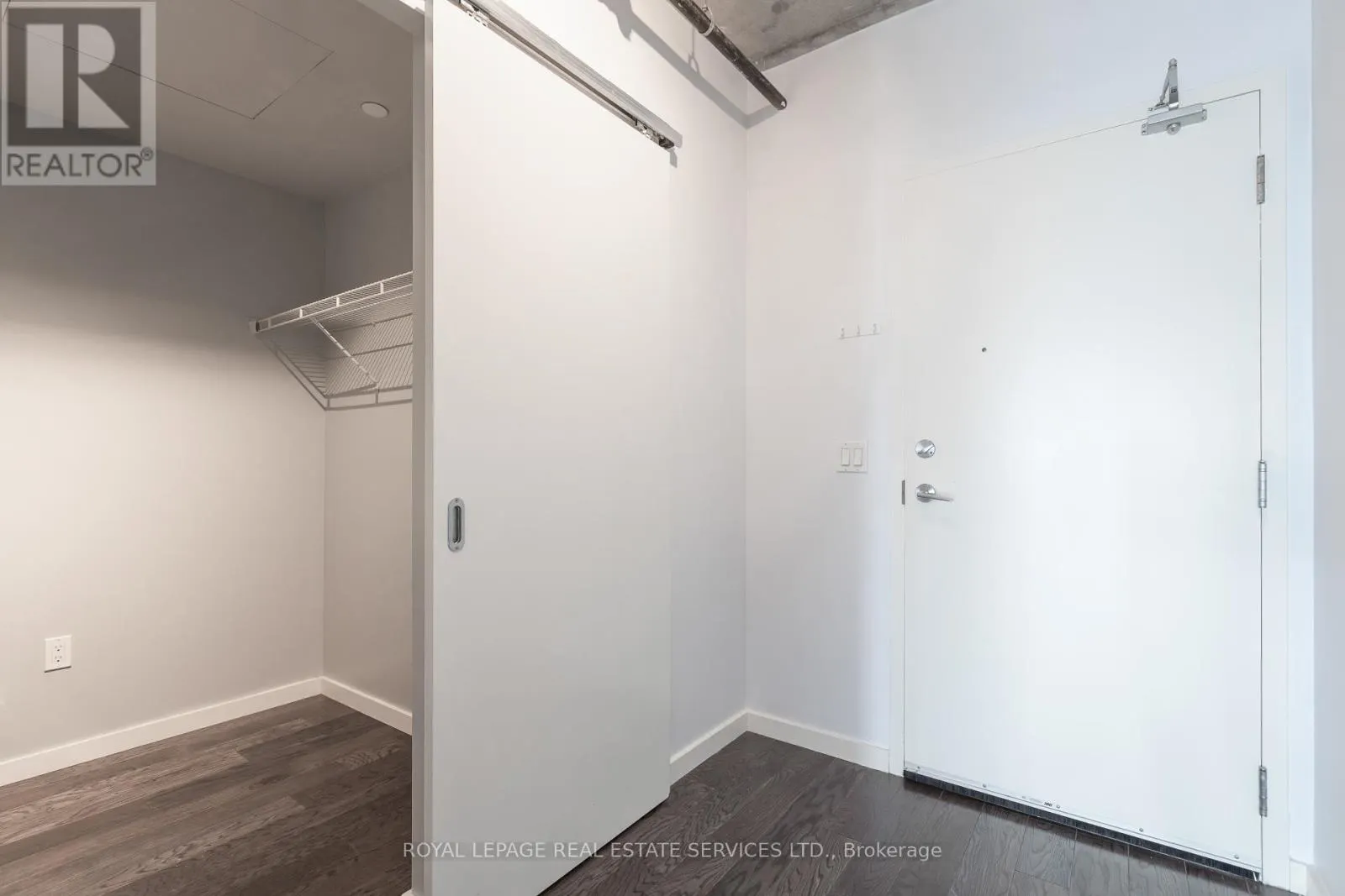1301 - 51 TROLLEY CRESCENT