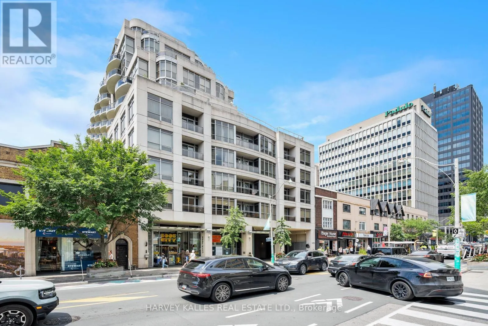 1201 - 1430 YONGE STREET