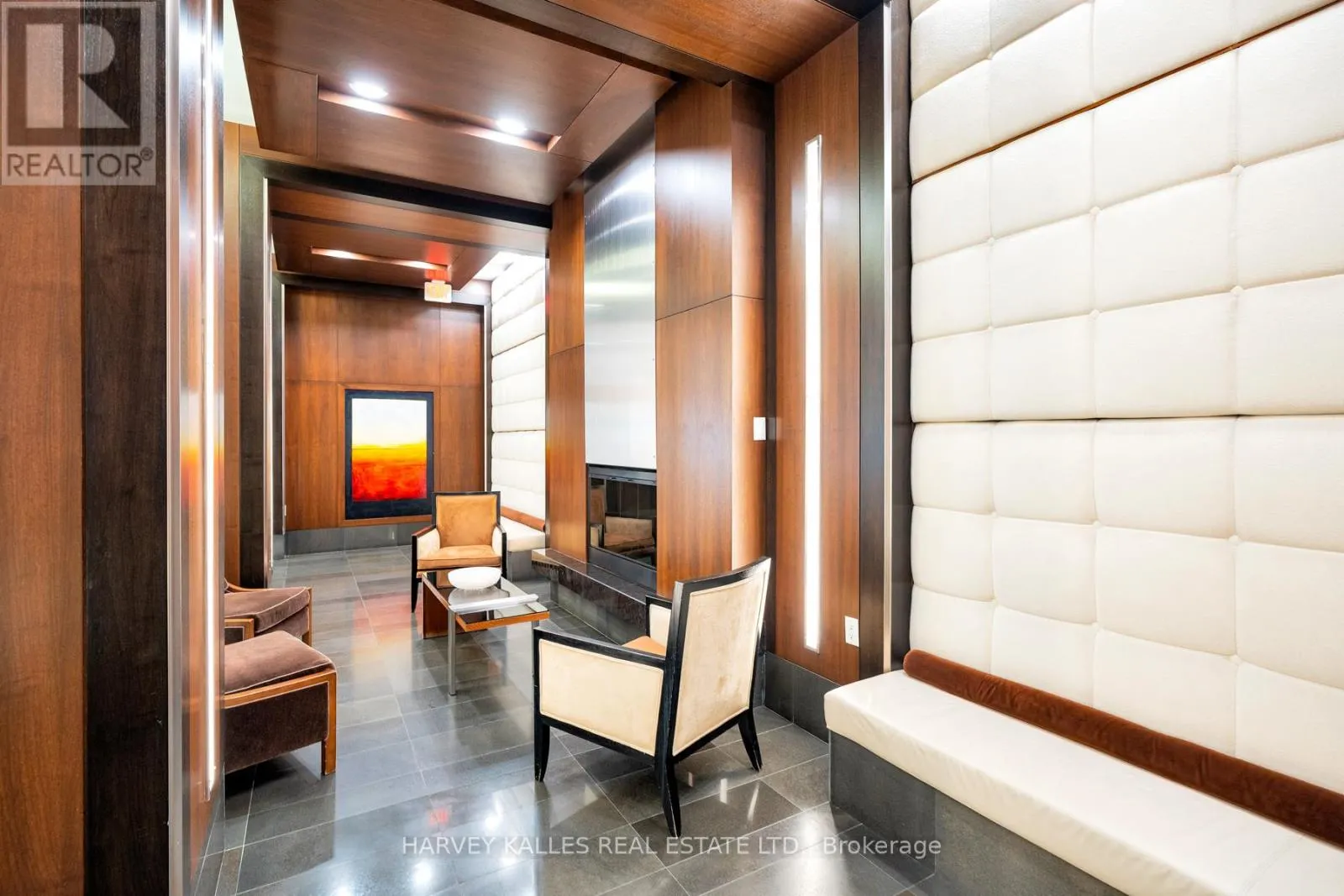 1201 - 1430 YONGE STREET