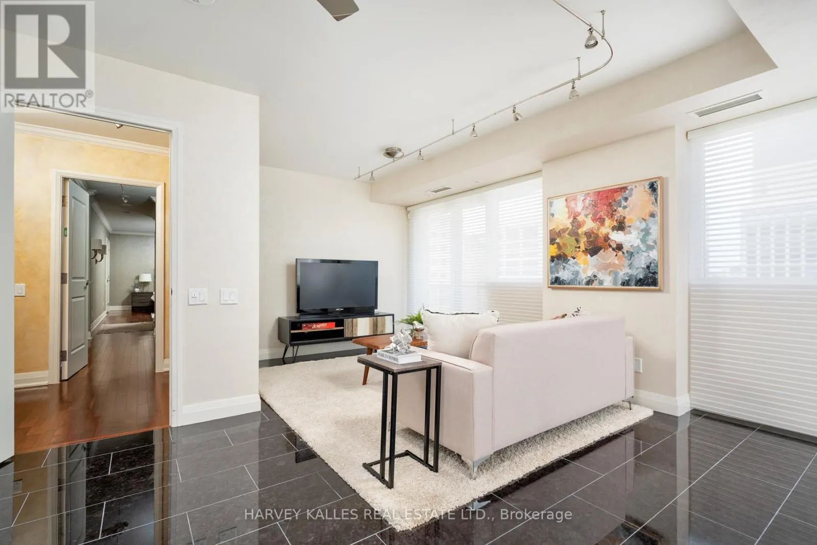 1201 - 1430 YONGE STREET