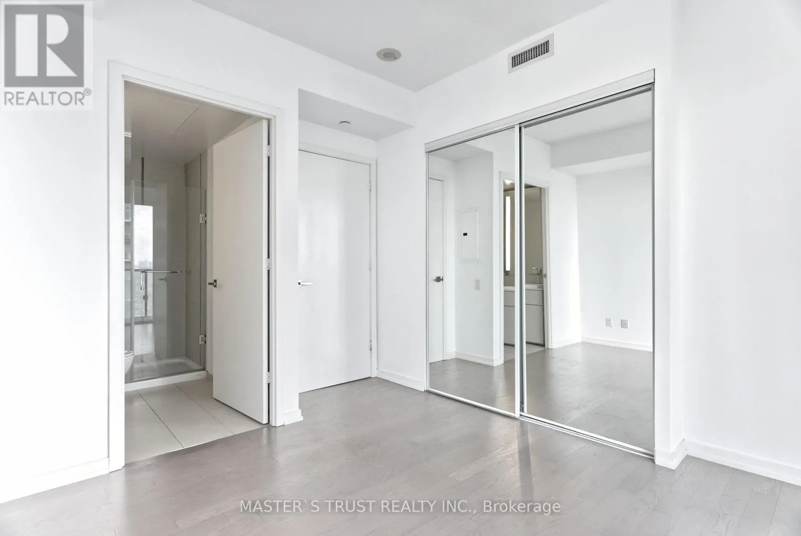2511 - 101 PETER STREET
