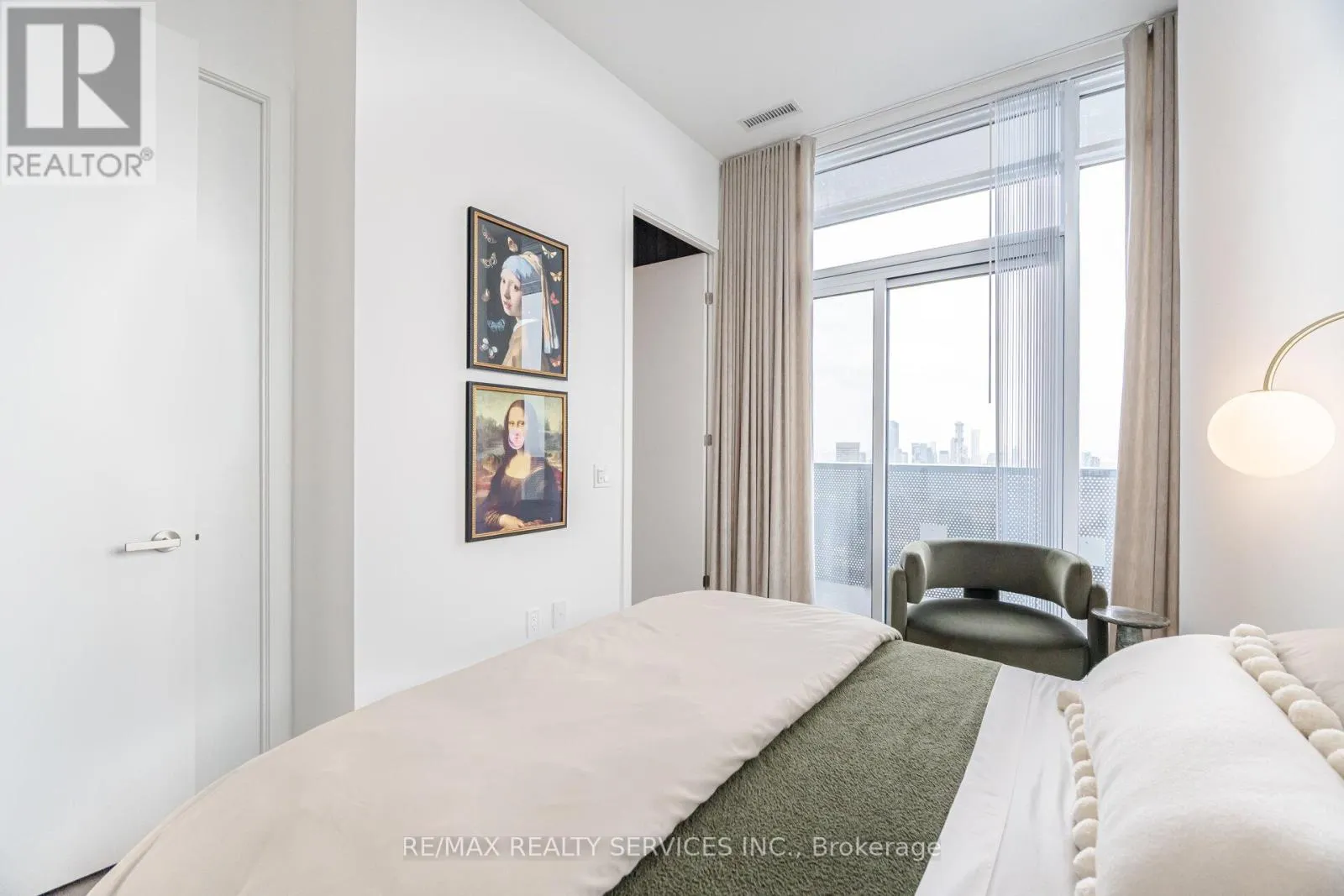 PH103 - 138 DOWNES STREET