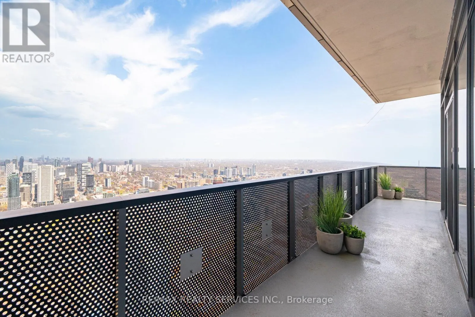 PH103 - 138 DOWNES STREET
