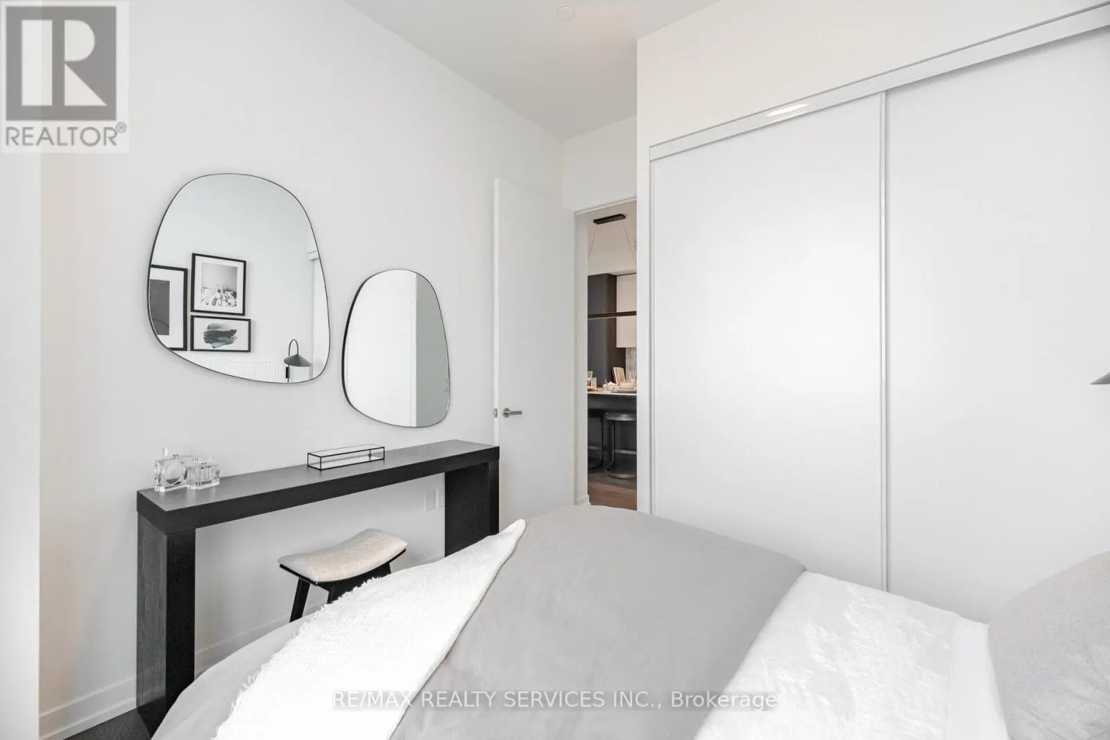 PH103 - 138 DOWNES STREET