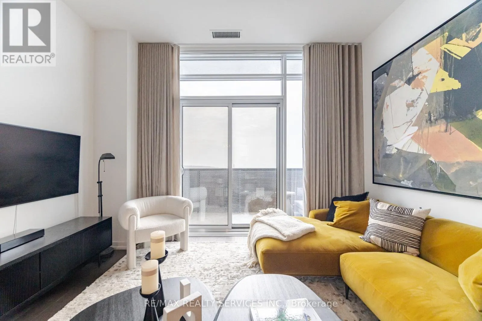 PH103 - 138 DOWNES STREET