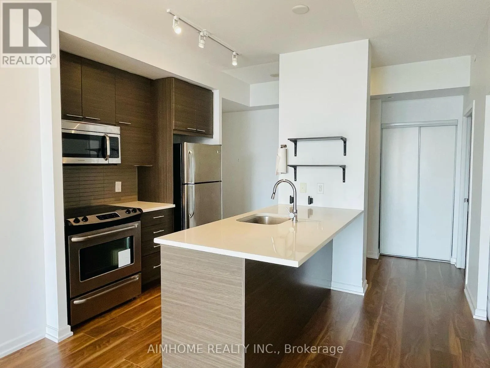 1807 - 66 FOREST MANOR ROAD