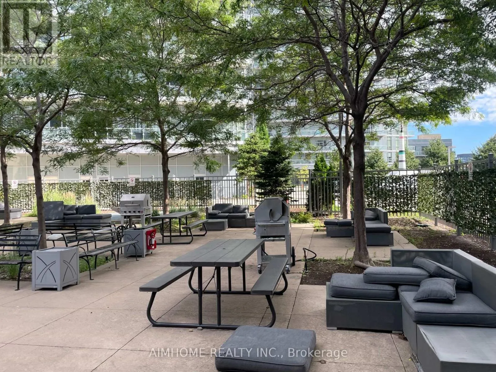 1807 - 66 FOREST MANOR ROAD