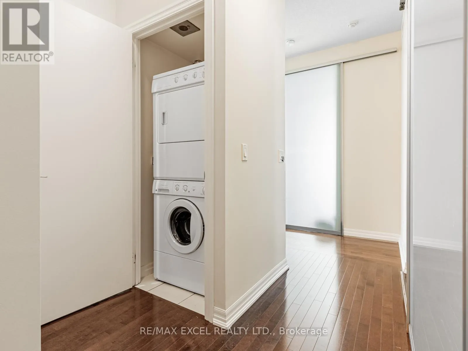 PH306 - 770 BAY STREET