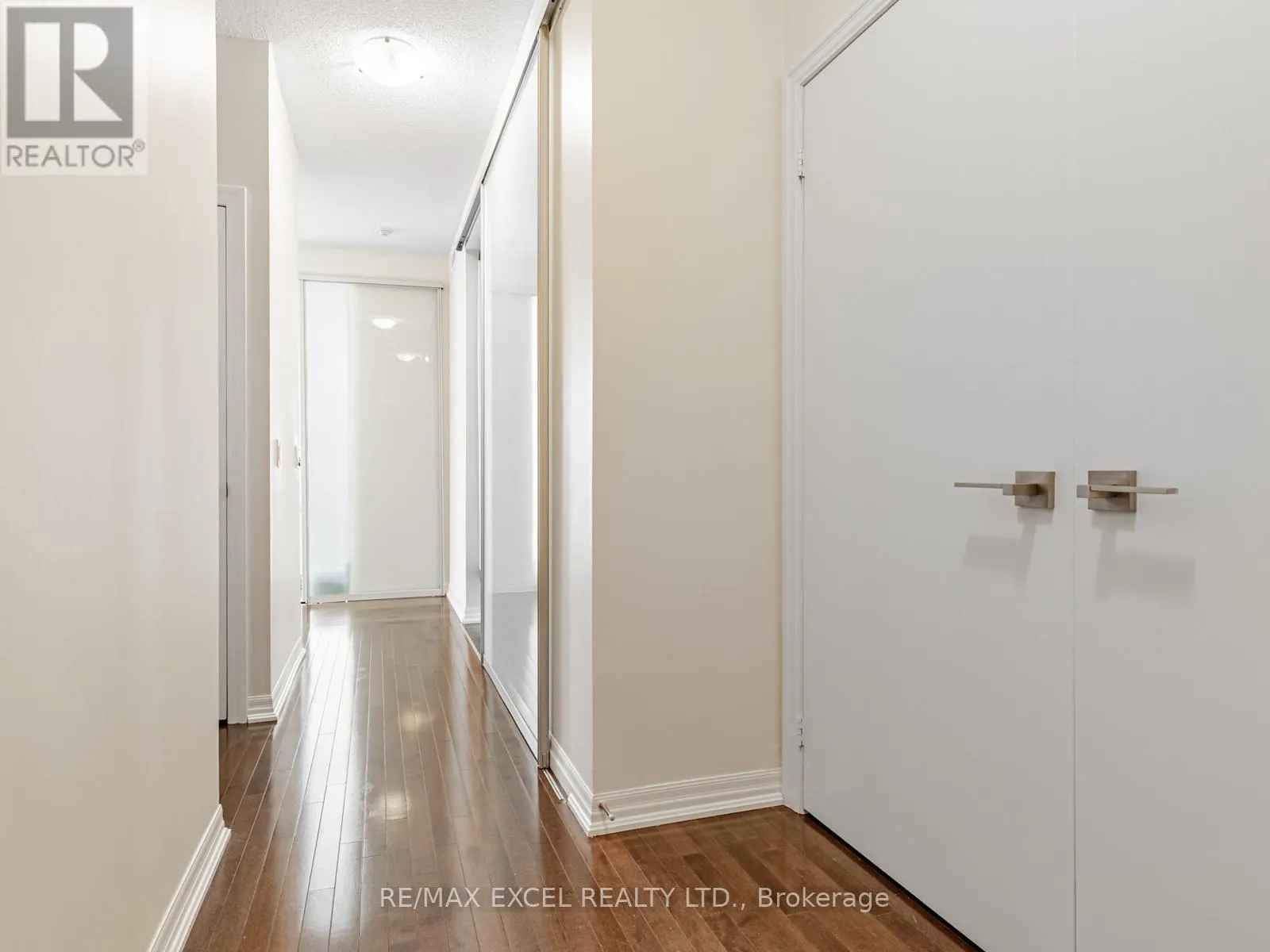 PH306 - 770 BAY STREET
