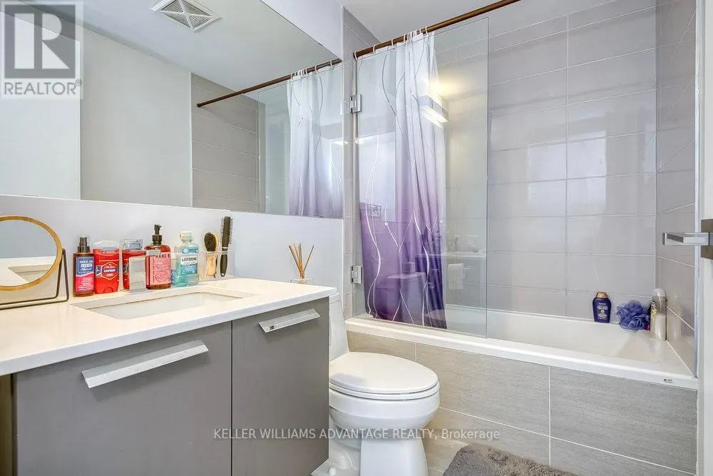 603 - 28 WELLESLEY STREET E