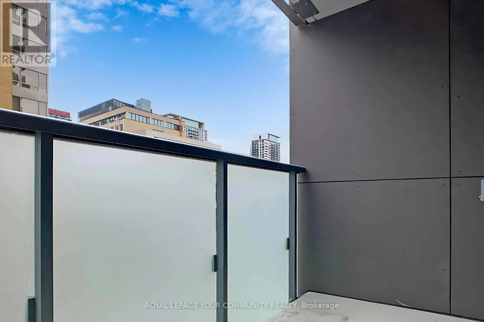 410 - 125 REDPATH AVENUE