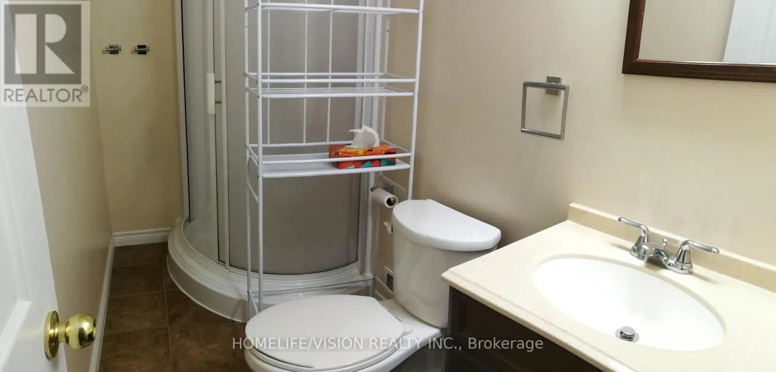 ROOM A - 168 OLD SHEPPARD AVENUE