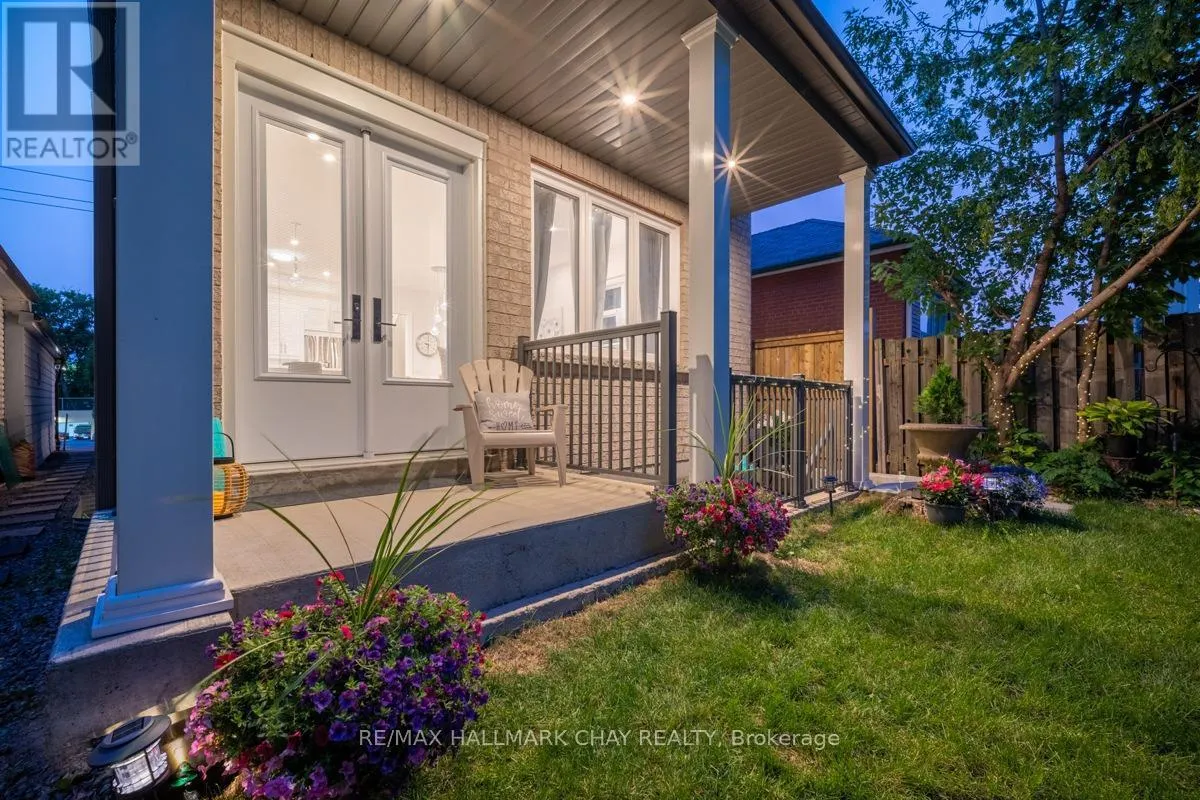 611 NORTHCLIFFE BOULEVARD