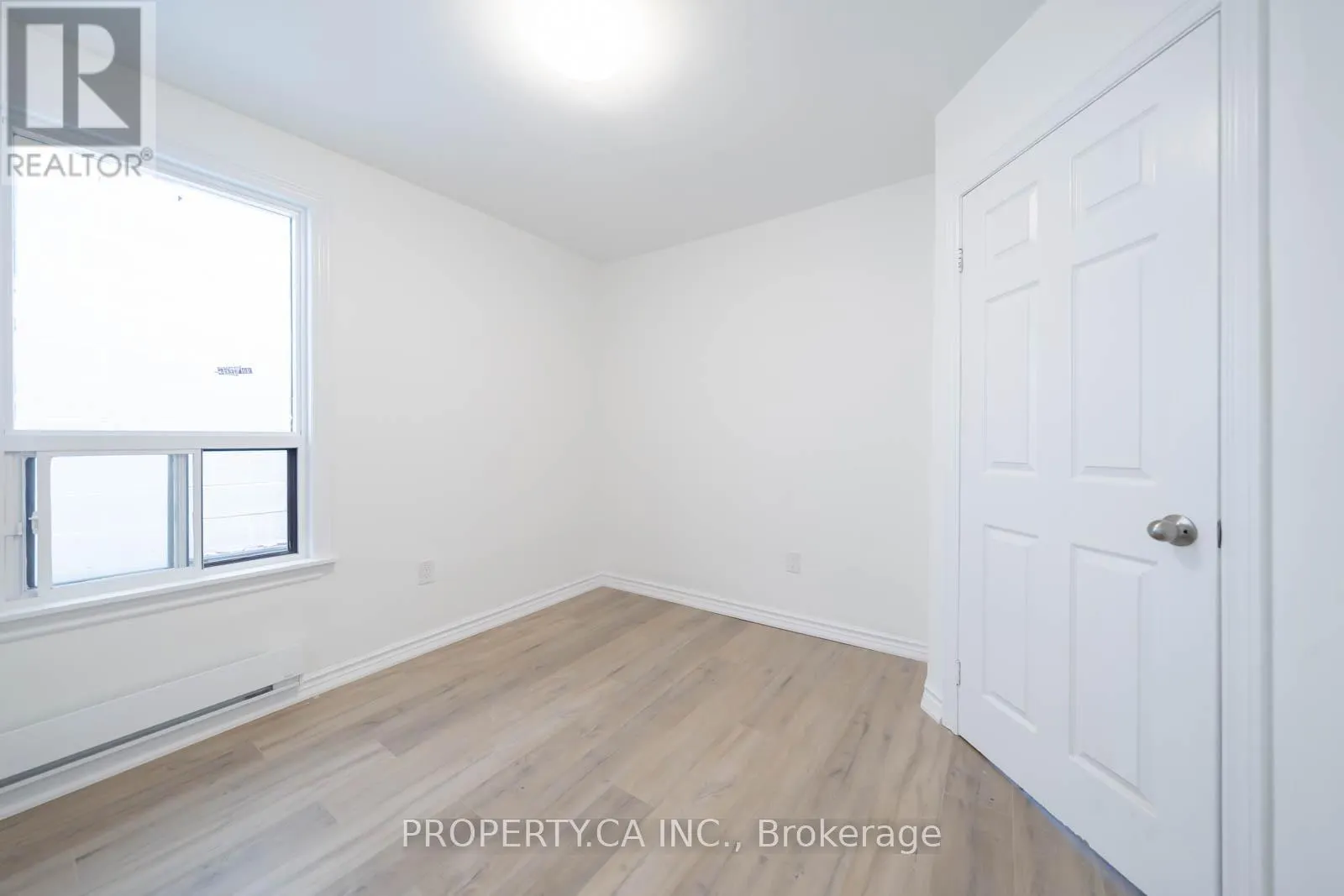 2ND/3RD FLR - 196 AUGUSTA AVENUE