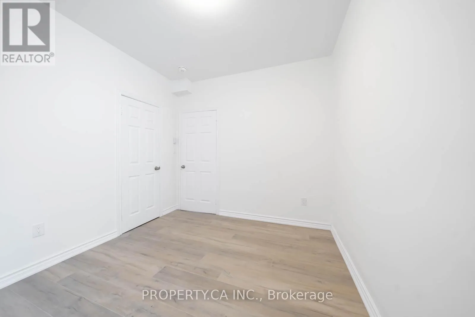 2ND/3RD FLR - 196 AUGUSTA AVENUE