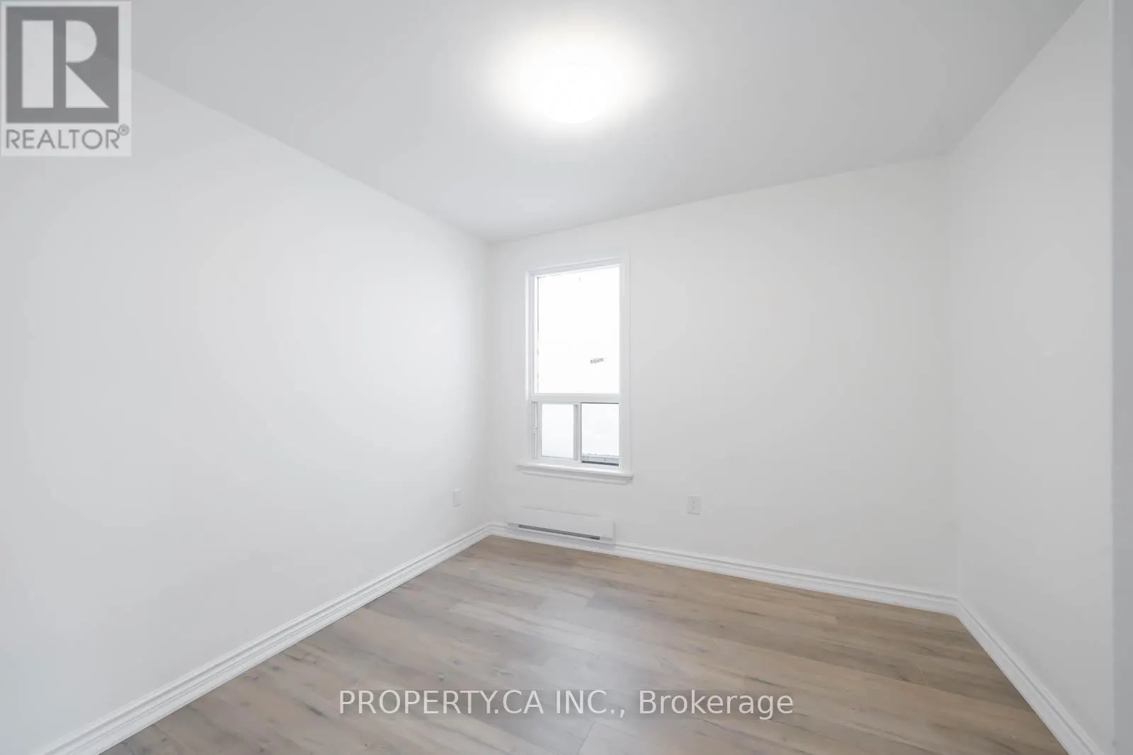 2ND/3RD FLR - 196 AUGUSTA AVENUE