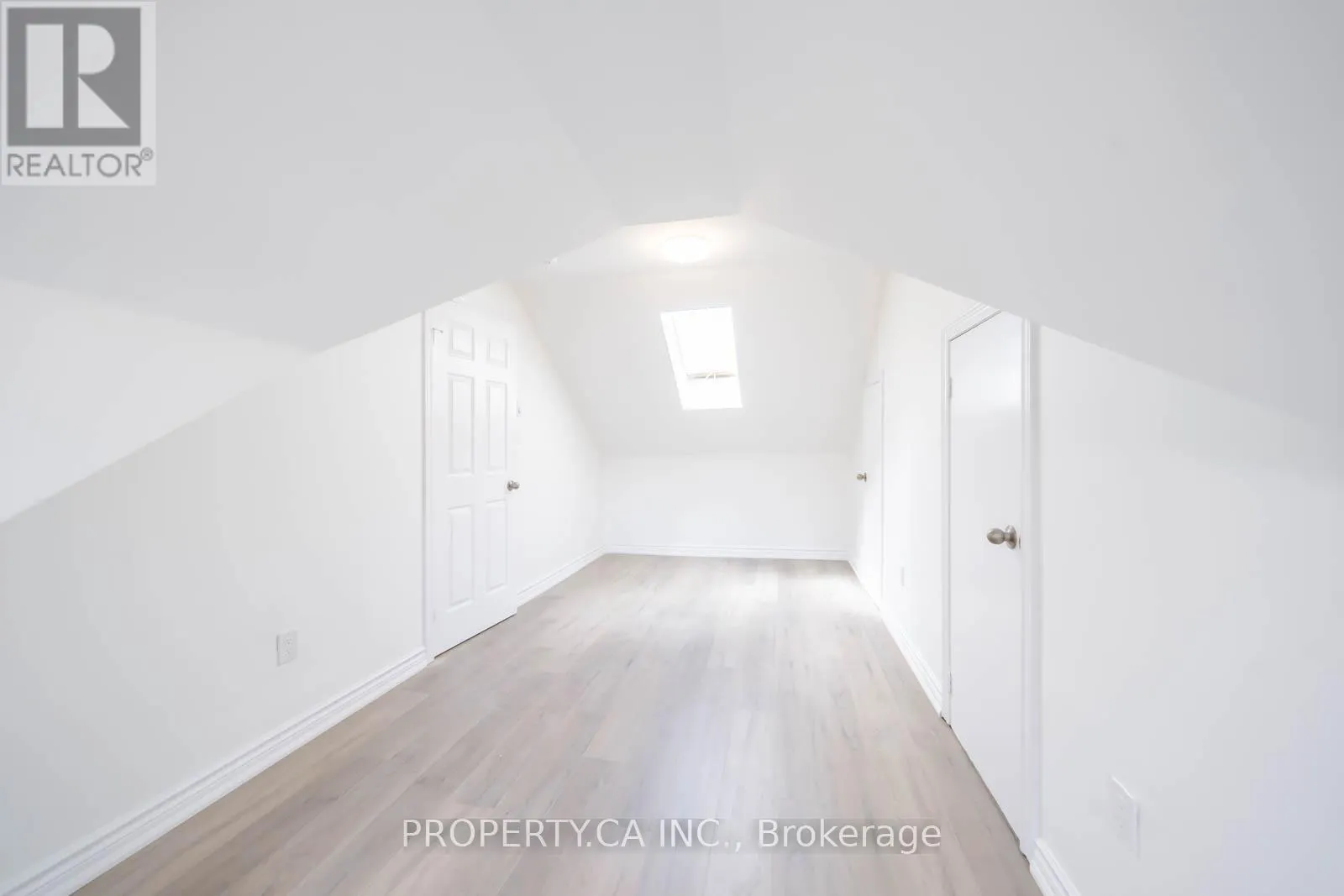 2ND/3RD FLR - 196 AUGUSTA AVENUE