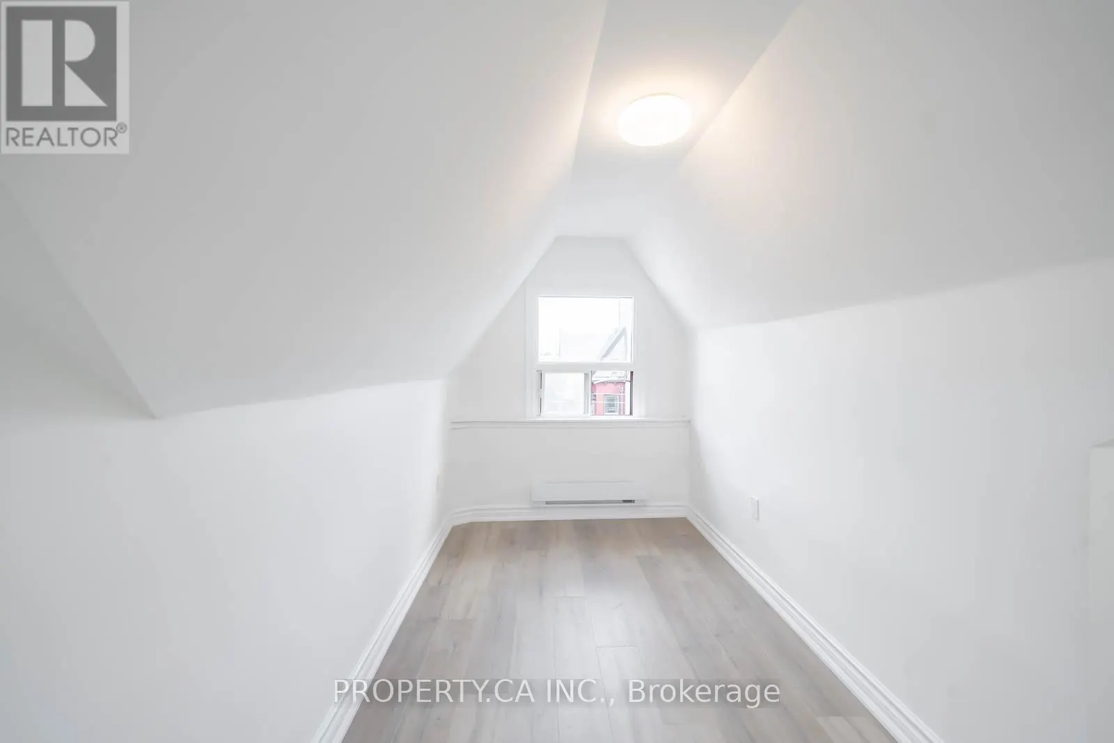 2ND/3RD FLR - 196 AUGUSTA AVENUE