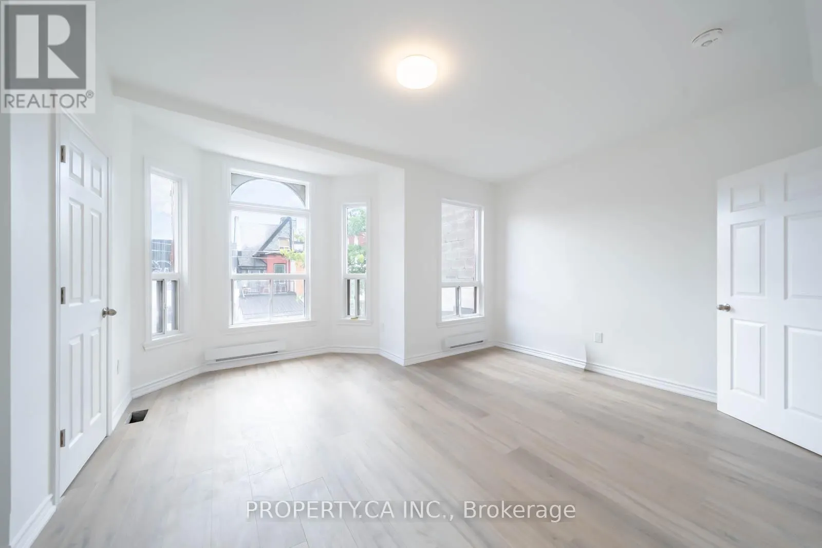 2ND/3RD FLR - 196 AUGUSTA AVENUE