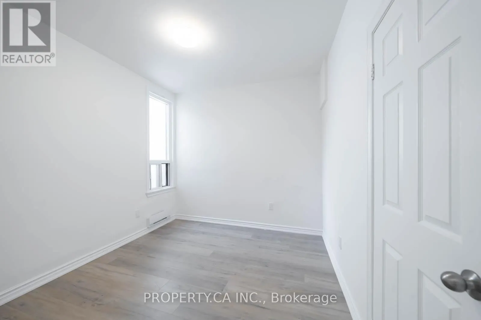 2ND/3RD FLR - 196 AUGUSTA AVENUE