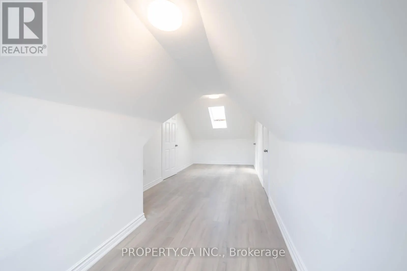 2ND/3RD FLR - 196 AUGUSTA AVENUE