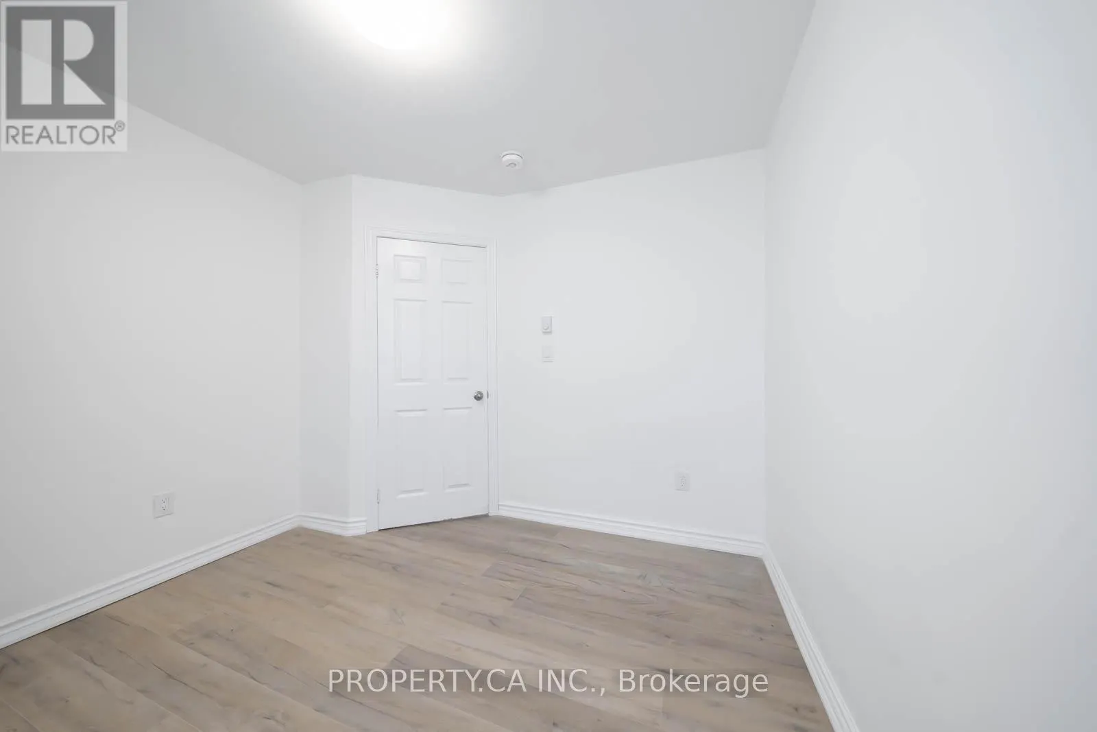 2ND/3RD FLR - 196 AUGUSTA AVENUE