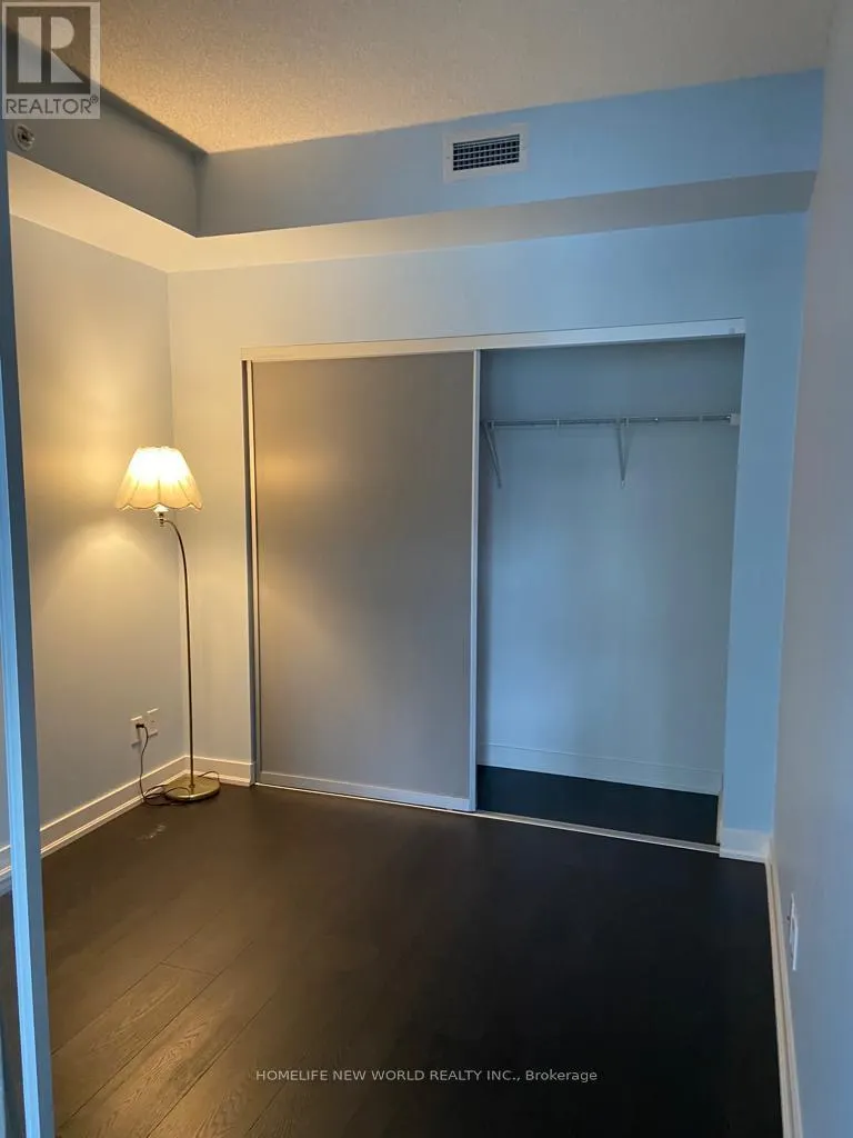 702 - 199 RICHMOND STREET W