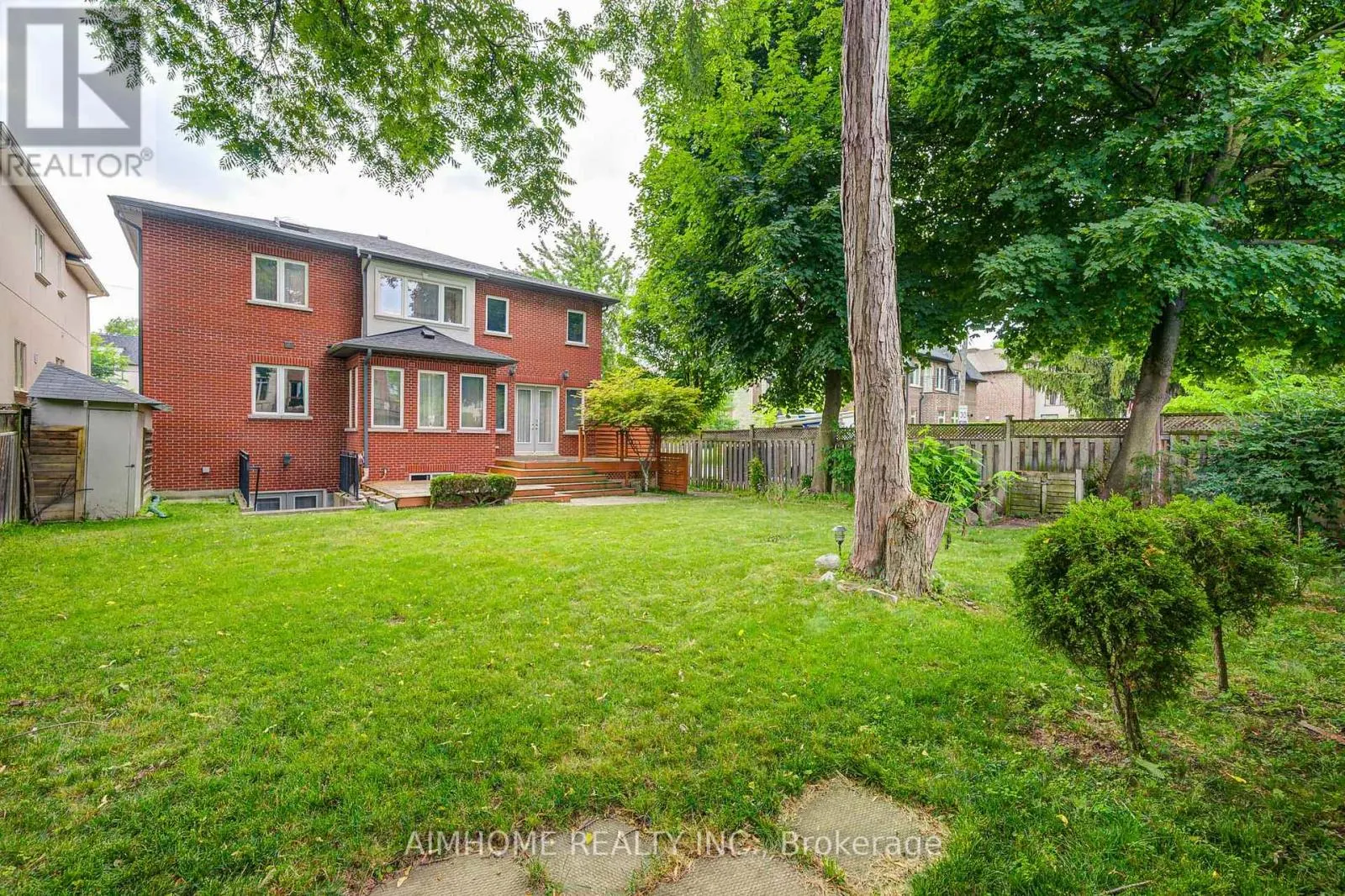 208 FLORANCE AVENUE
