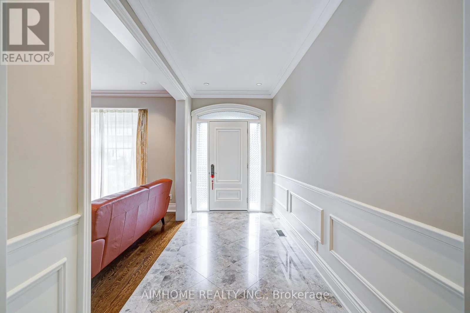 208 FLORANCE AVENUE