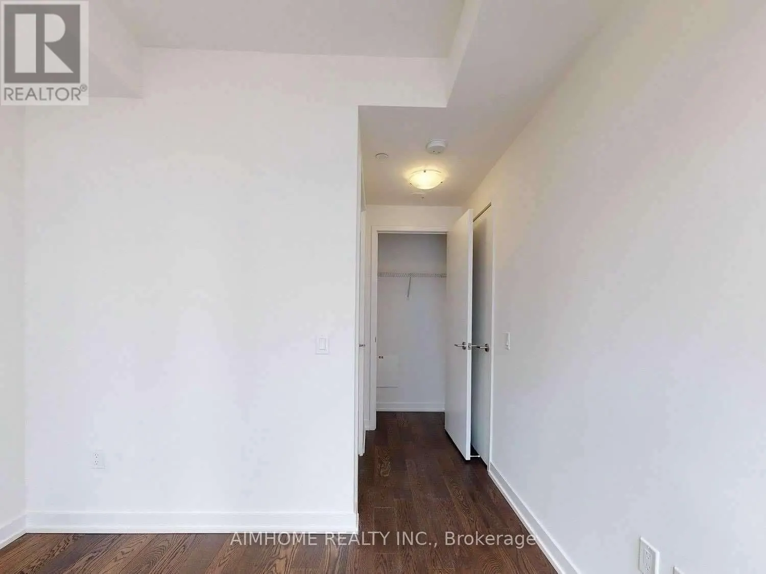 1101 - 1 YORKVILLE AVENUE