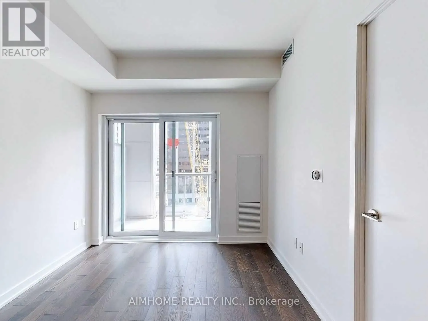 1101 - 1 YORKVILLE AVENUE