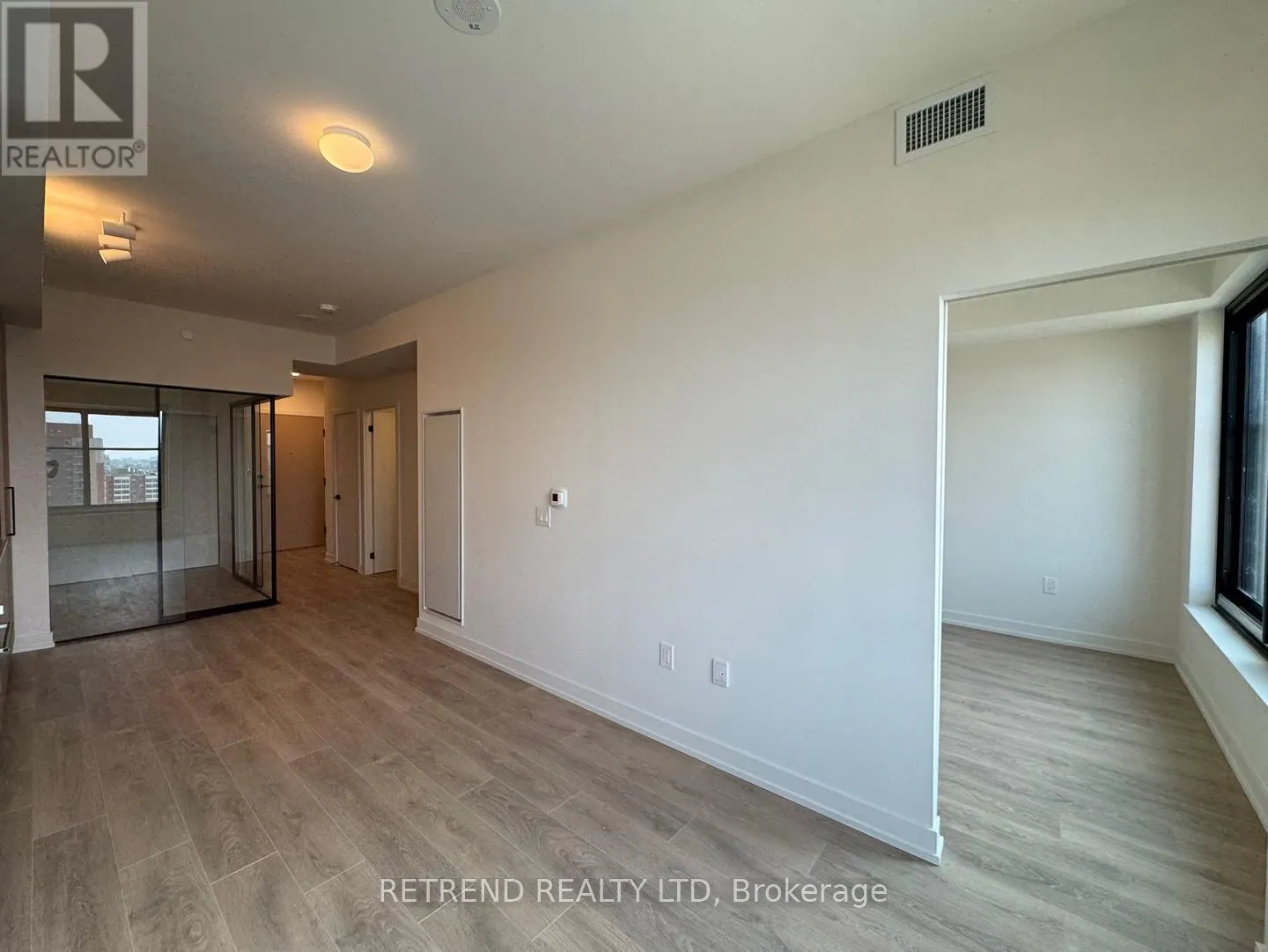 1112 - 181 STERLING ROAD