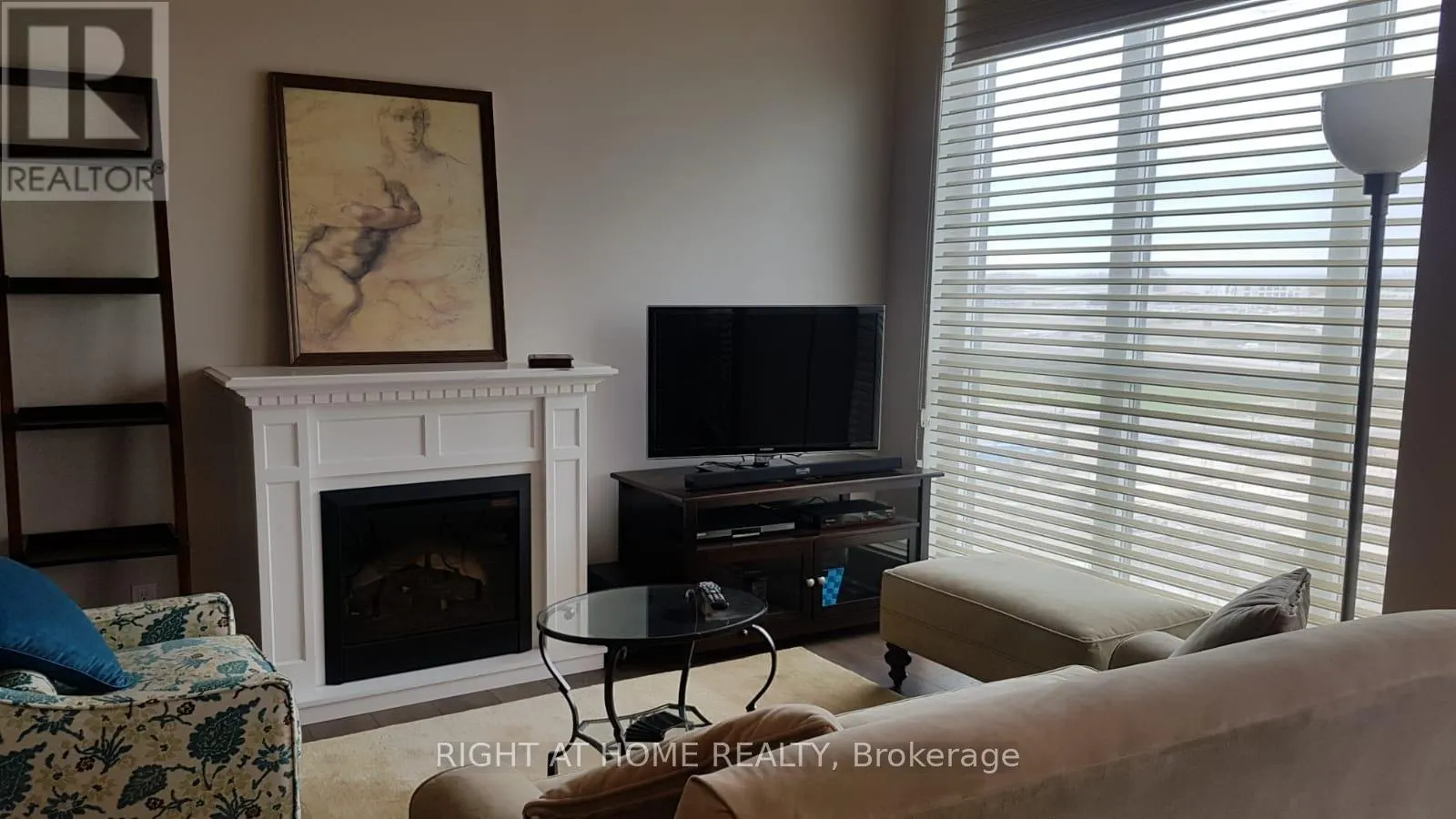 1105 - 525 WILSON AVENUE