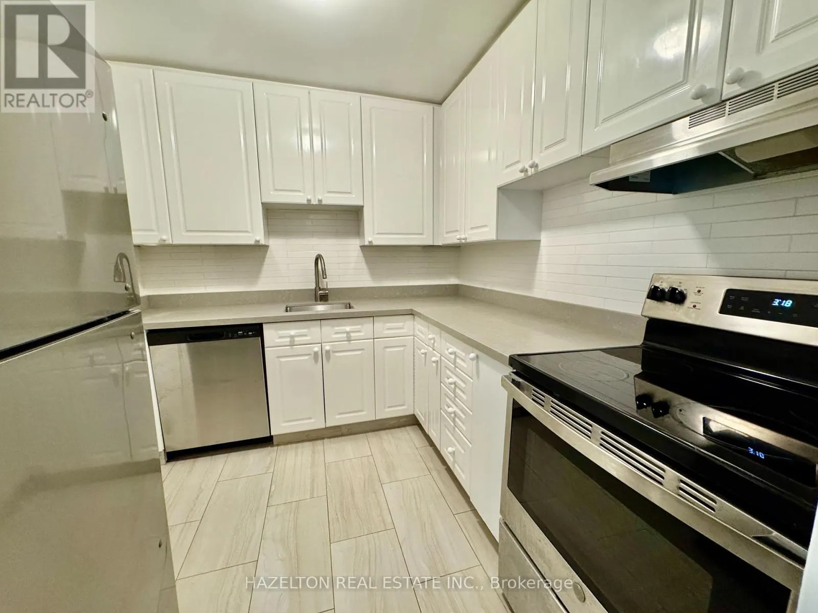 102 - 88 WELLESLEY STREET E